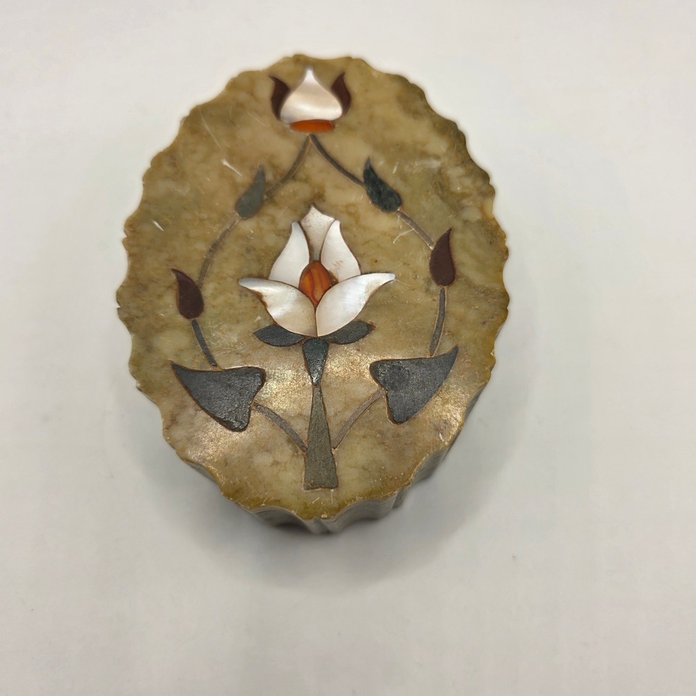 Vintage Soapstone Trinket Box Floral Mother of Pearl Inlay Scalloped Oval India